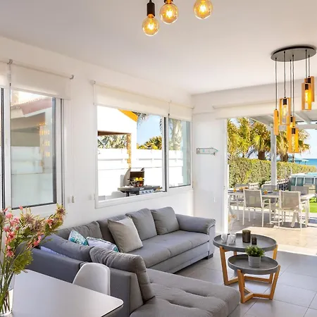 Ayia Thekla Seafront Dagi Villa *