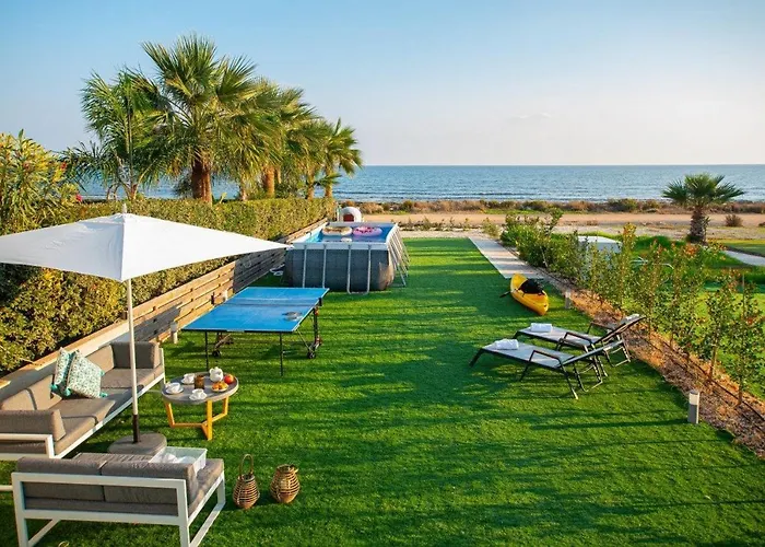 Villa Ayia Thekla Seafront Dagi *