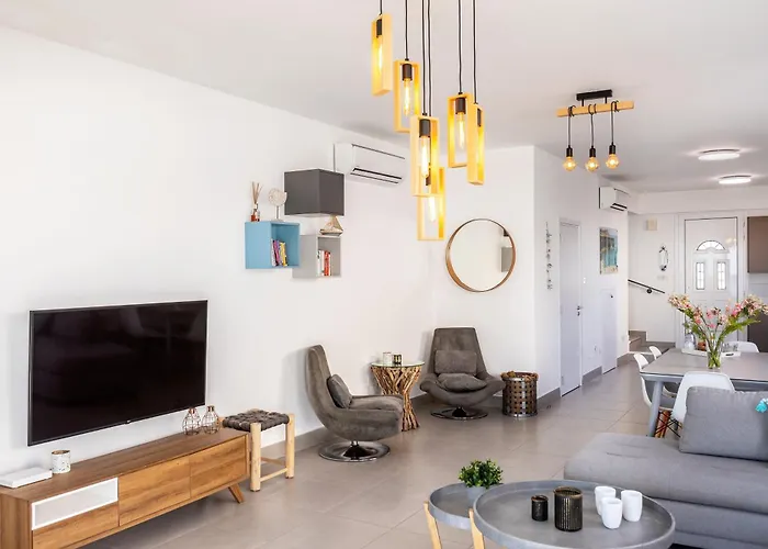 Ayia Thekla Seafront Dagi