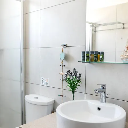 Ayia Thekla Seafront Dagi Βίλα