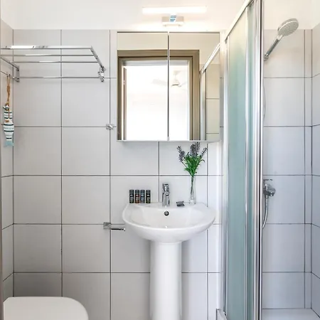 Ayia Thekla Seafront Dagi Βίλα *