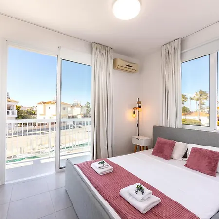 Ayia Thekla Seafront Dagi *