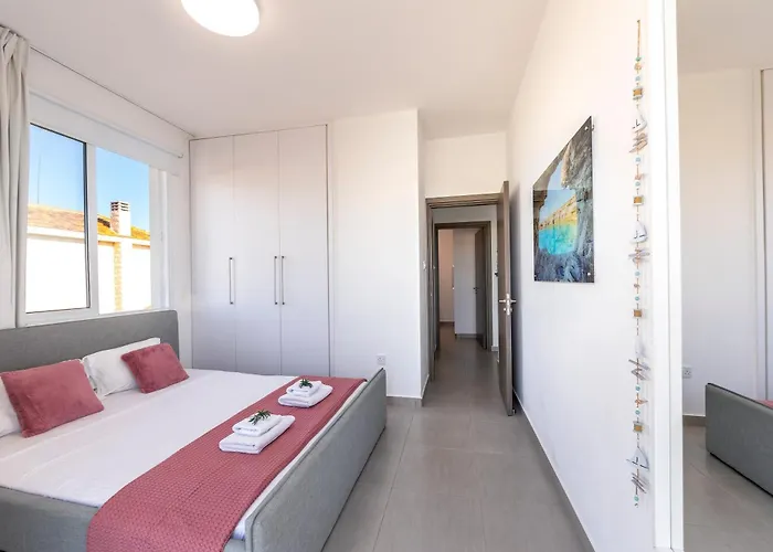 Ayia Thekla Seafront Dagi Villa *